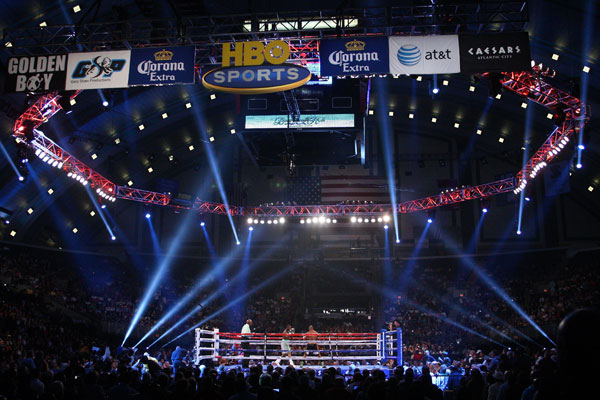 A general view of Bernard Hopkins, right, fighting in the ring against Chad Dawson