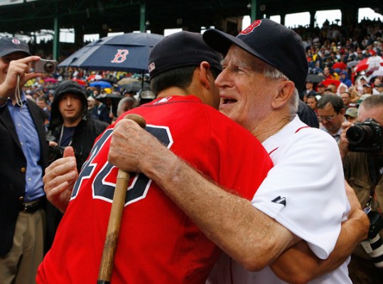 Red Sox honor Oregon native Johnny Pesky with No. 6 uniforms