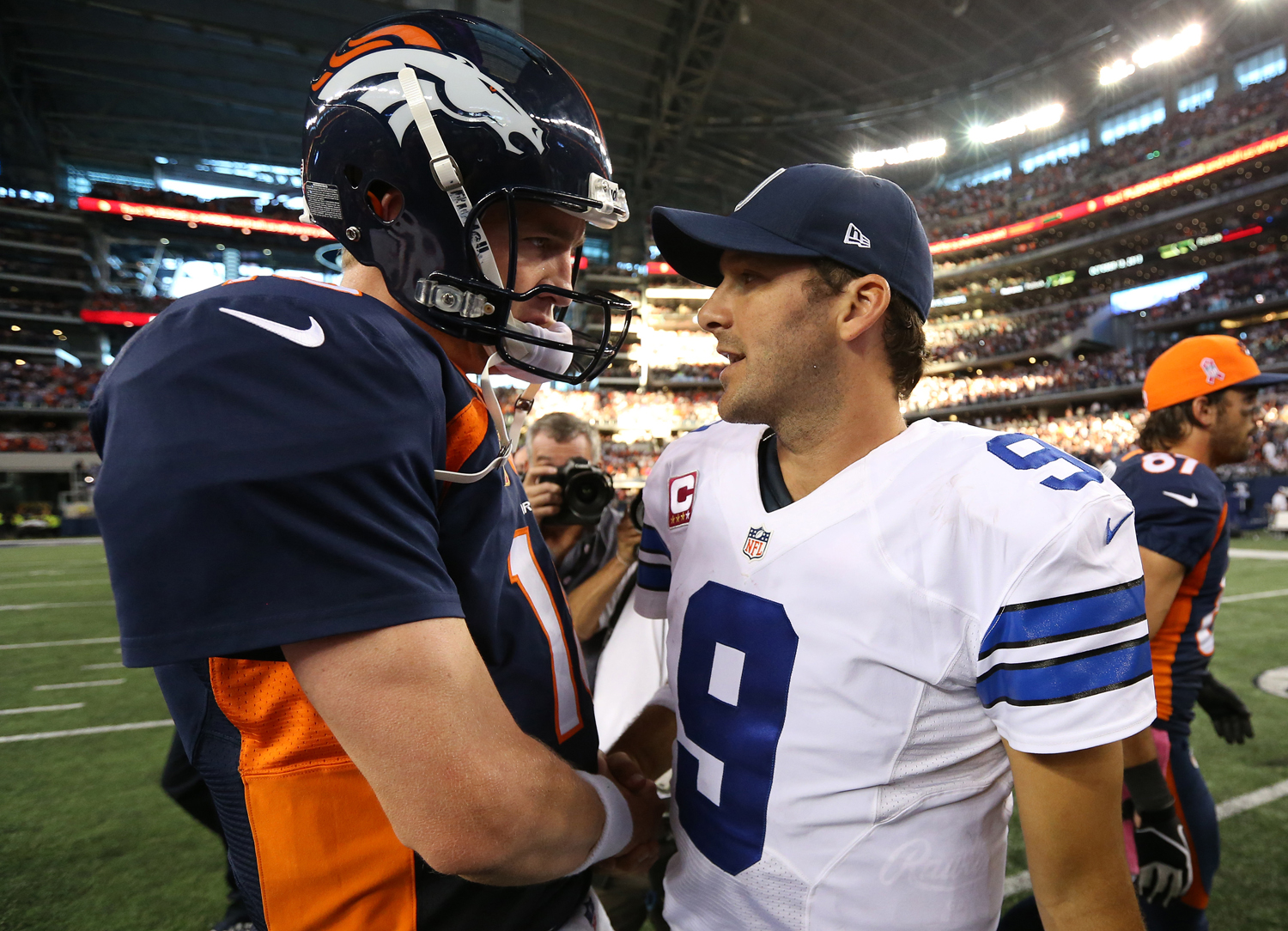 Manning Stands Tall In Texas Shootout, 49ers Deliver Golden Performance ...